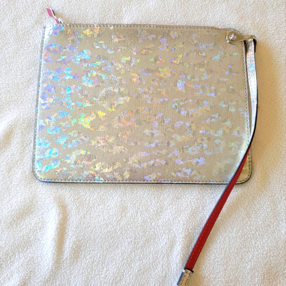 🌈 Rare Louboutin Leopard Pouchette! ❤